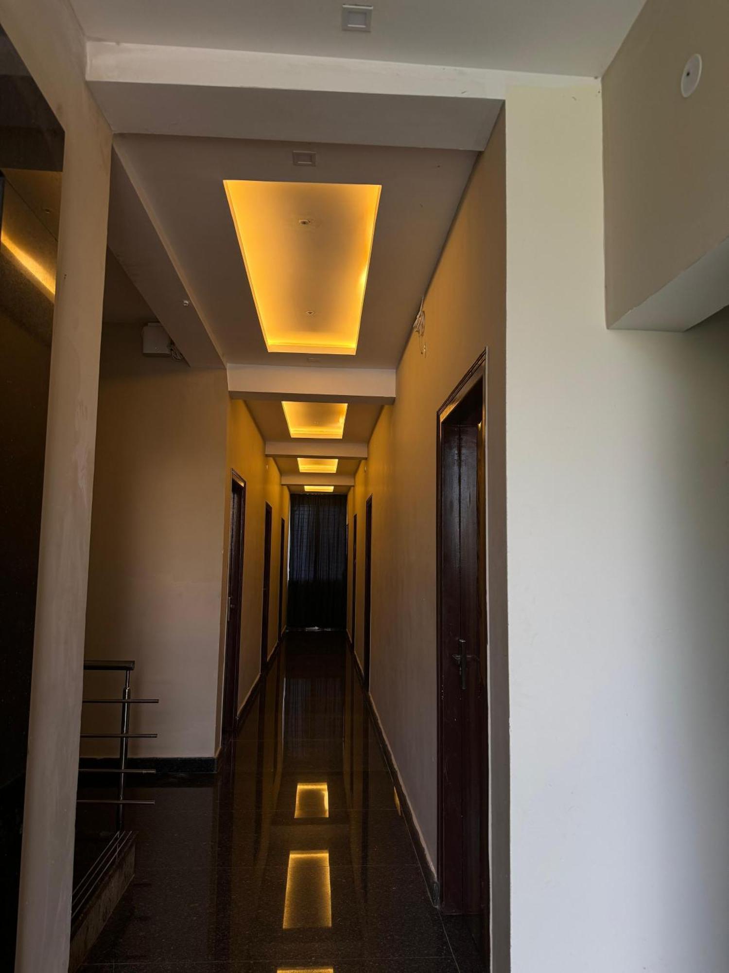 Hoysala Lodge Arasalu Eksteriør bilde